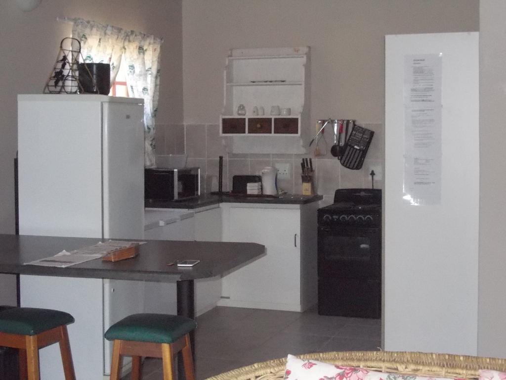 Huis Klipdriftself Catering &B&B Henties Bay Exteriör bild