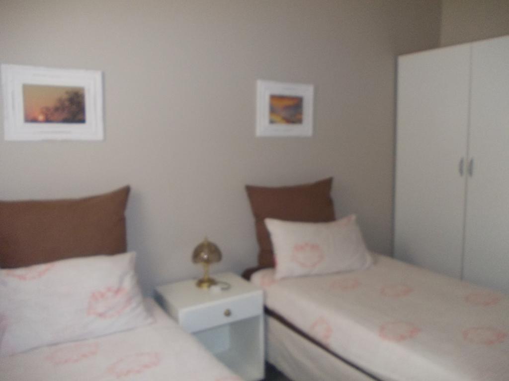 Huis Klipdriftself Catering &B&B Henties Bay Exteriör bild